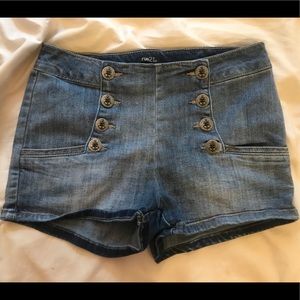 High-waisted sailor shorts